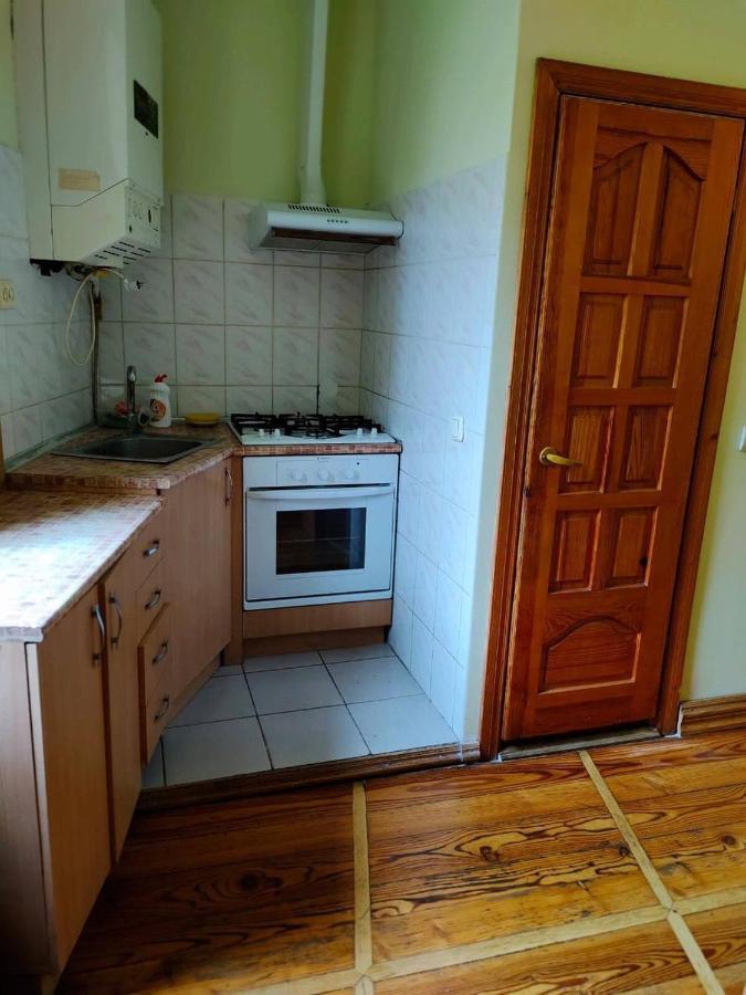 Rose Apartment Лвив Екстериор снимка